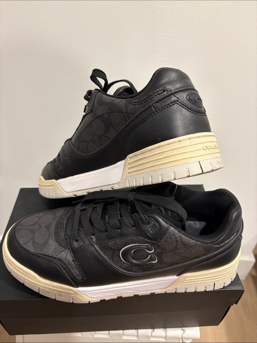 Coach Women’s Soho Low-Top Sneakers Size 11 w. Black with Cream Accents (no box)